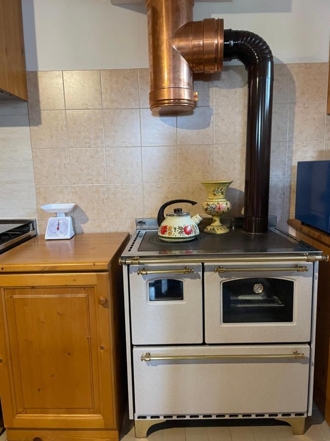 Villa A Casa Di Amici Vidor Esterno foto